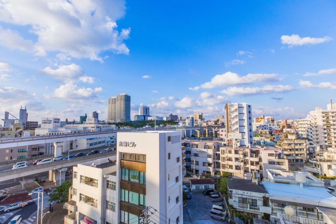 Отель Mr. Kinjo In Sakaemachi Наха Экстерьер фото